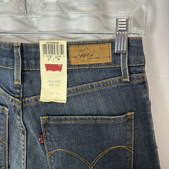 NWT Levi’s Women’s Bold Curve Bootcut Dark Wash Blue Jeans Size 4/27 Whiskered - Picture 11 of 14